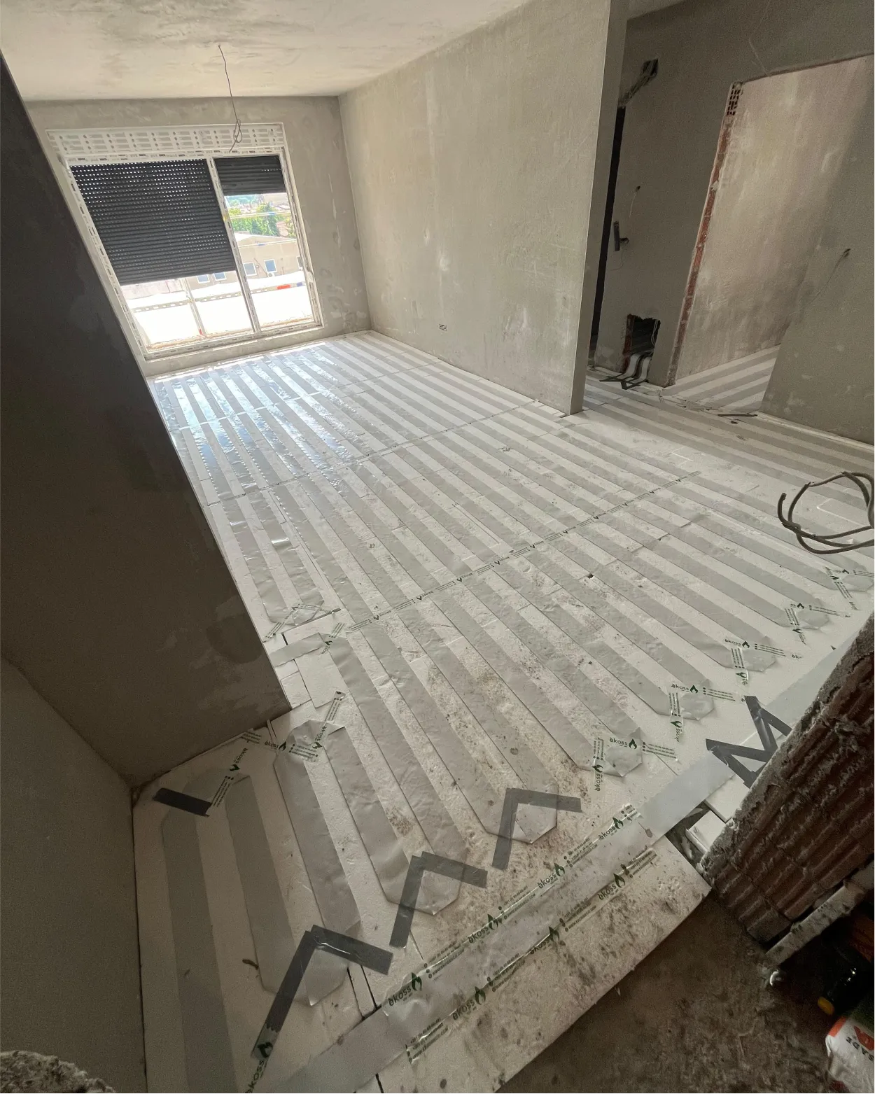 Podno grejanje Ekoss - Mirra Capital Invest Pančevo 1400m2